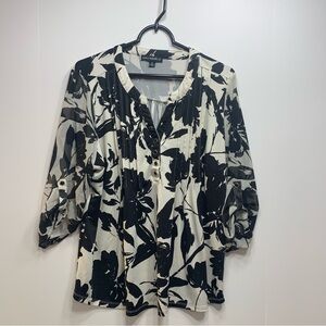 Sara Michelle Black and Cream Floral Blouse Women’s Top Size 1X 3/4 Sleeve